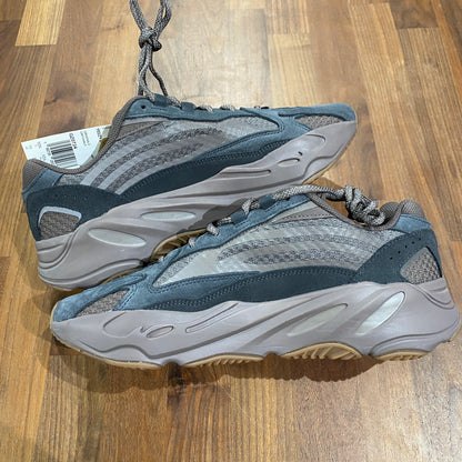 Adidas Yeezy Boost 700 V2 Mauve Size 11 NEW s14321