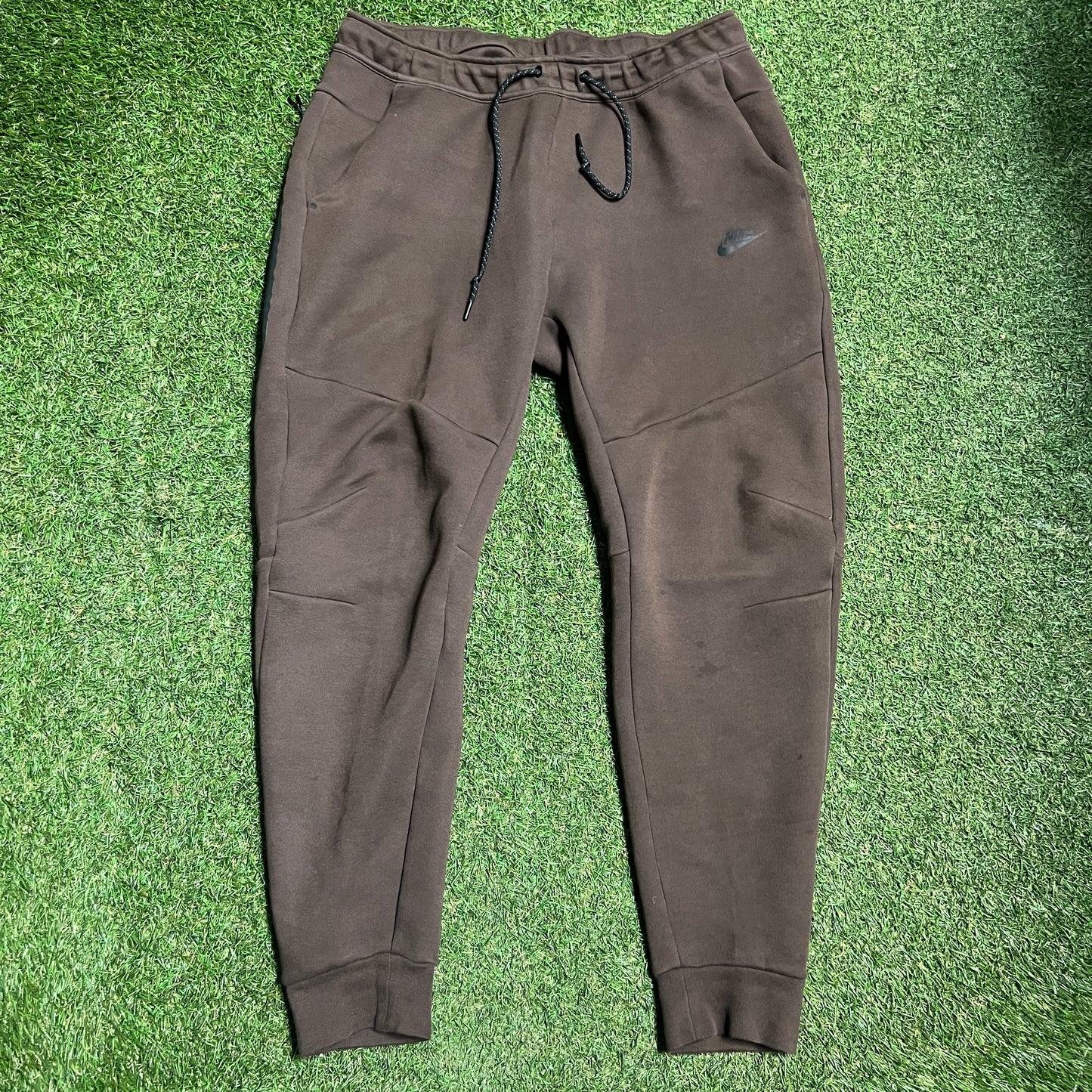 Nike Tech Brown Sweatpants Size Large USED v15929