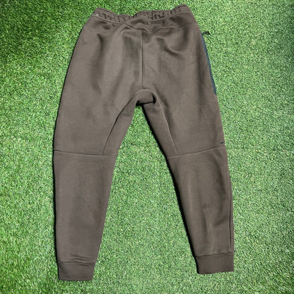 Nike Tech Brown Sweatpants Size Large USED v15929