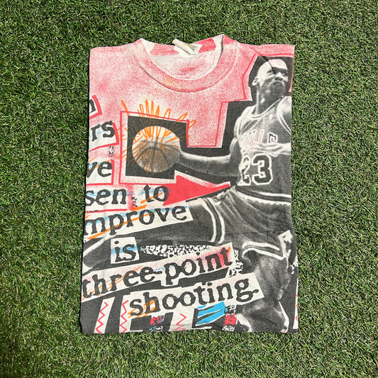 Michael Jordan Magic Johnson Tag Full Print 3 Point Shooting Tee Size Small USED v5101