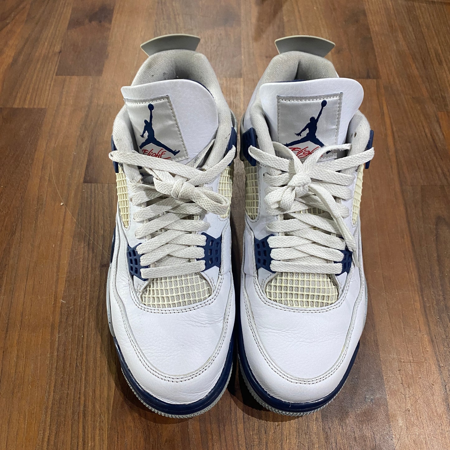 Jordan 4 Midnight Navy Size 9.5 USED s14187