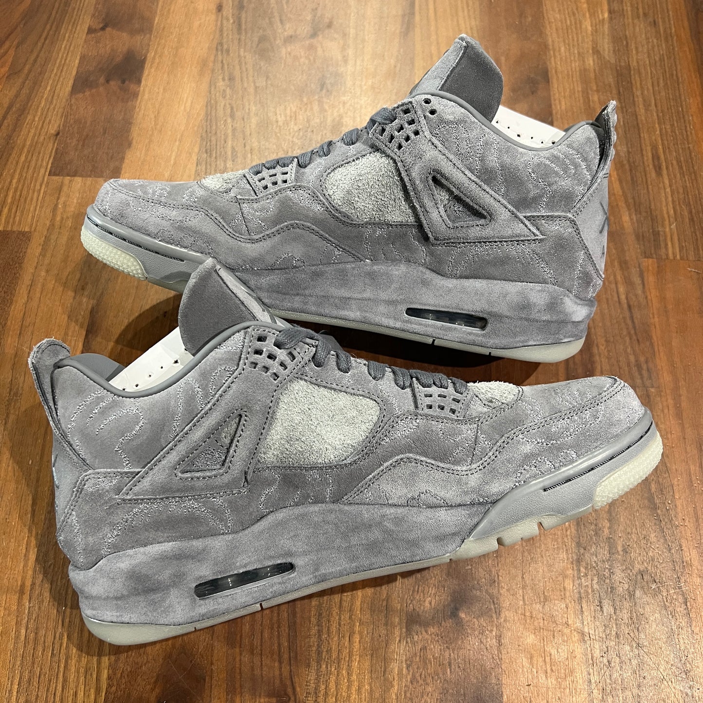 Jordan 4 Kaws Grey 2017 Size 11 NEW s14059