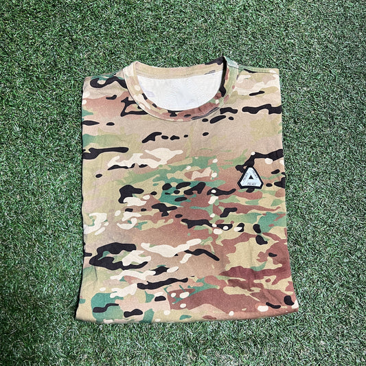 Palace Small Logo Camo Tee Size Large USED x11594