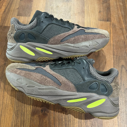 Yeezy 700 Mauve Size 13 USED s14070