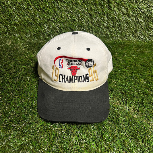 1996 Chicago Bulls Champions White Hat Size One Size USED v15950