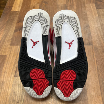 Jordan 4 Red Cement Size 9.5 USED s15782