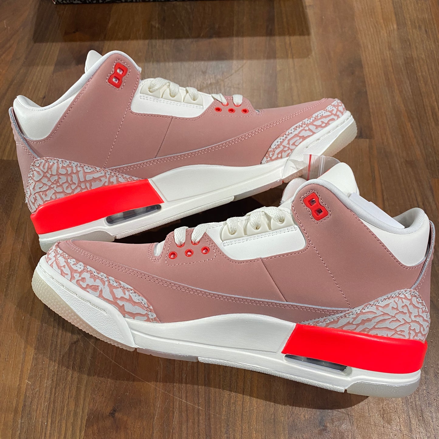 Jordan 3 Retro Rust Pink Size 10M/11.5W NEW s14469