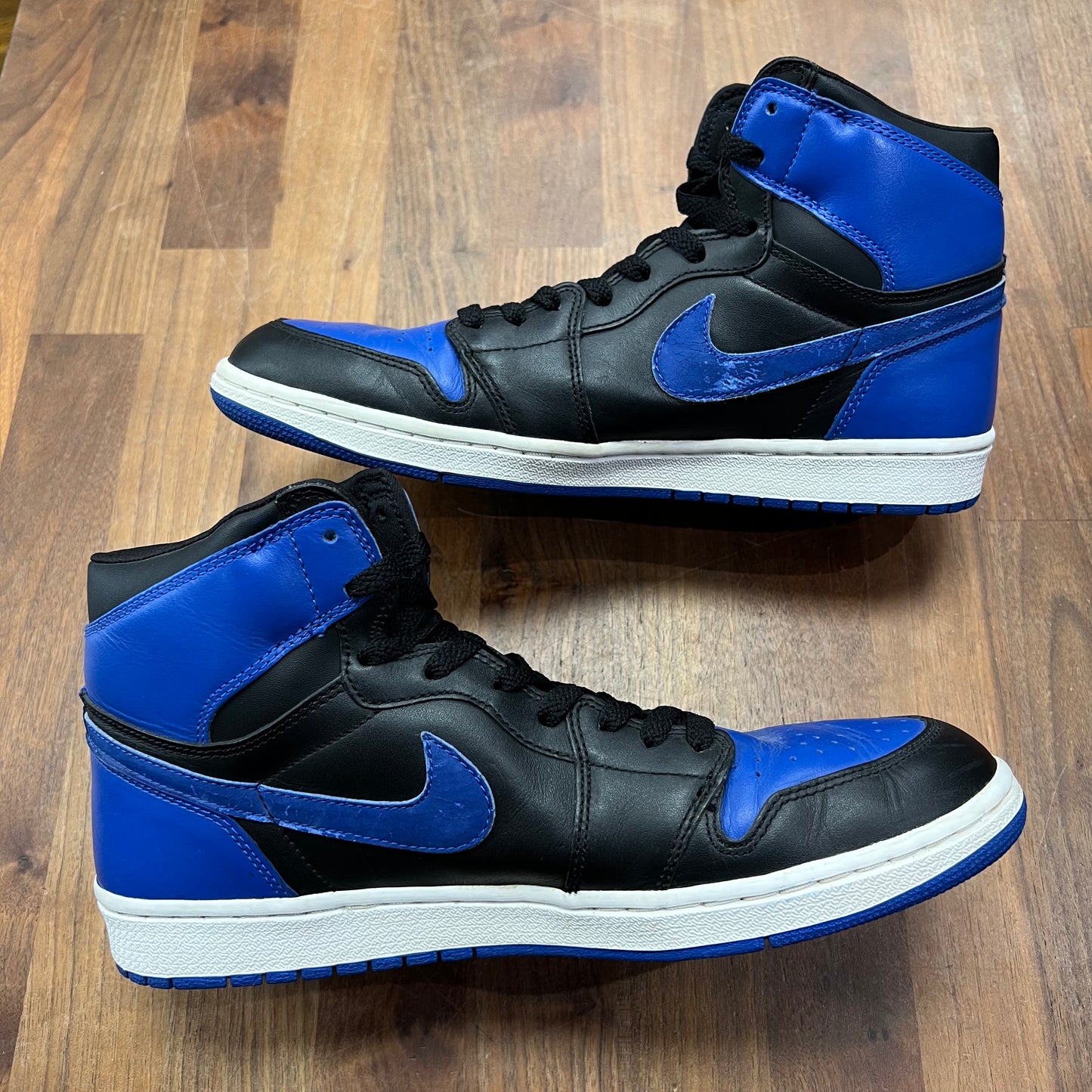 Jordan 1 Royal 2001 Size 11 USED NO BOX s3074