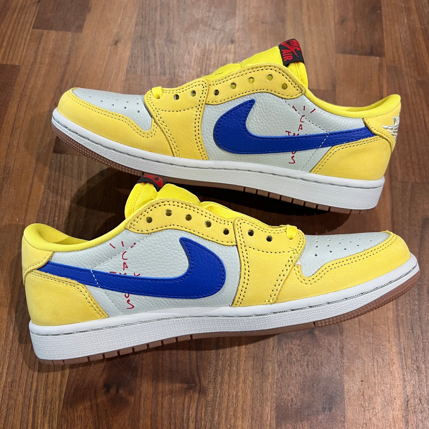 Jordan 1 Low Travis Scott Canary Size 7M / 8.5W NEW s14179