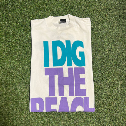 1987 "I Dig the Beach" White Tee Size Medium USED v15090