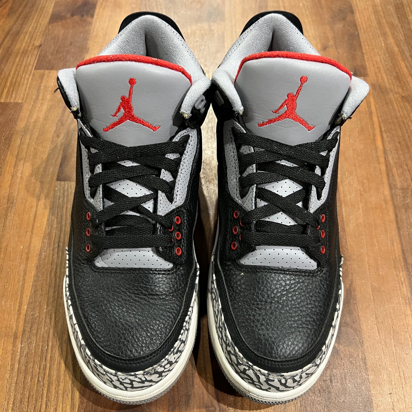 Jordan 3 Black Cement (2018) Size 10 USED s14184