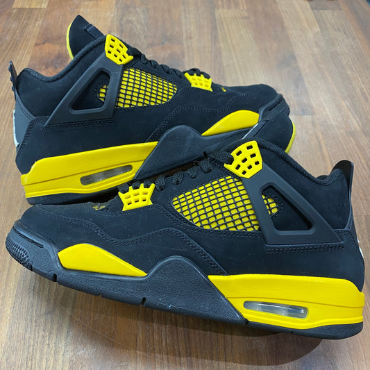 Jordan 4 Yellow Thunder 2023 Size 8.5 USED s14493