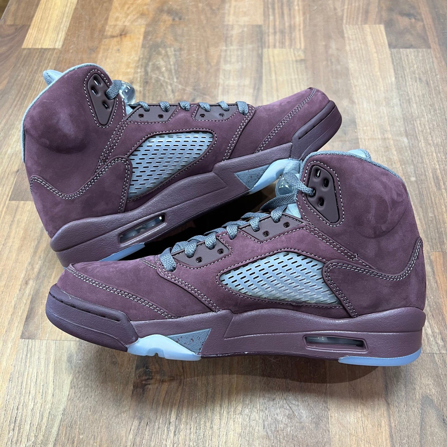 Jordan 5 Burgundy (2023) Size 9 NEW s16045