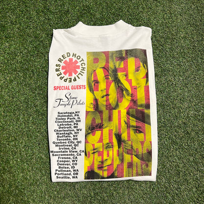 Red hot chili peppers special guest stone temple pilots 2000 longsleeve white Size XL USED v12208