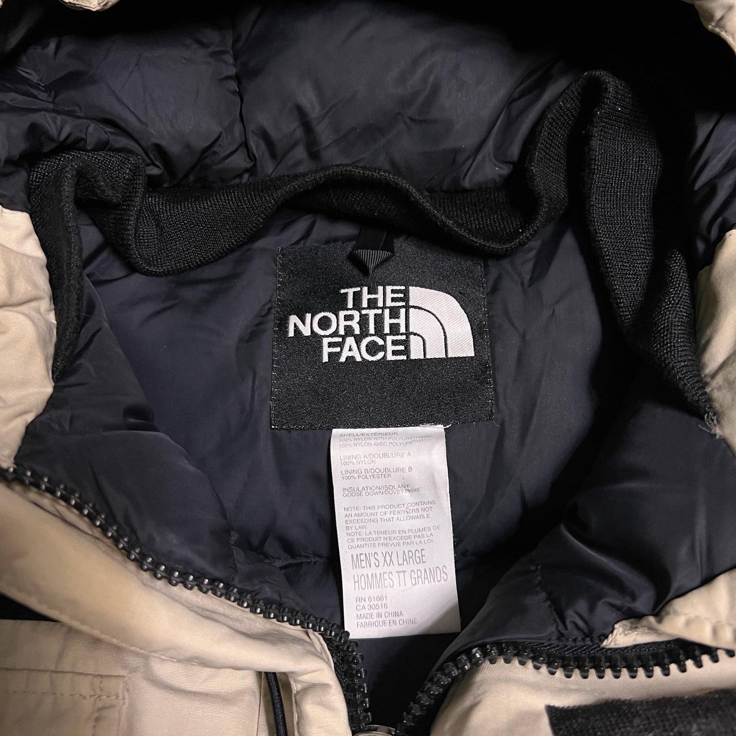 TNF white and black multi pocket hooded jacket Size XXL USED v11314