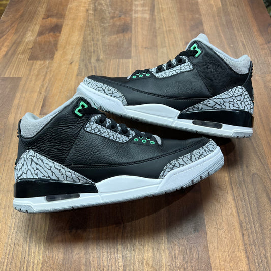 Jordan 3 Green Glow Size 8 USED s16019
