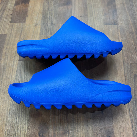 Yeezy Slide Azure Size 9 NEW s16113