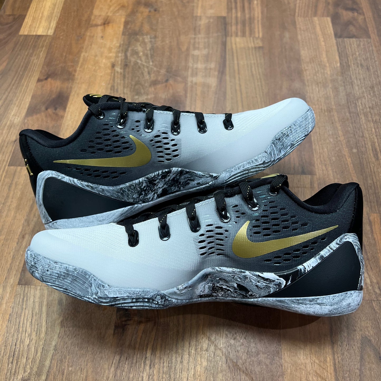 Nike Kobe 9 EM Low Protro Mambacita Size 10.5 NEW S16144