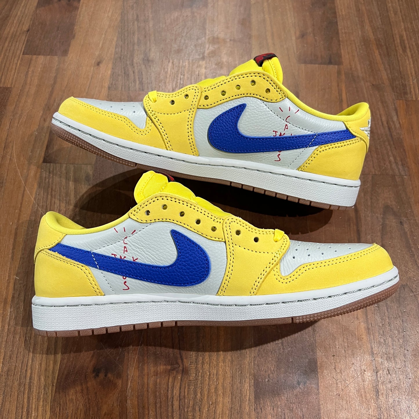 Jordan 1 Low Canary Size 7.5m / 9w NEW s13272