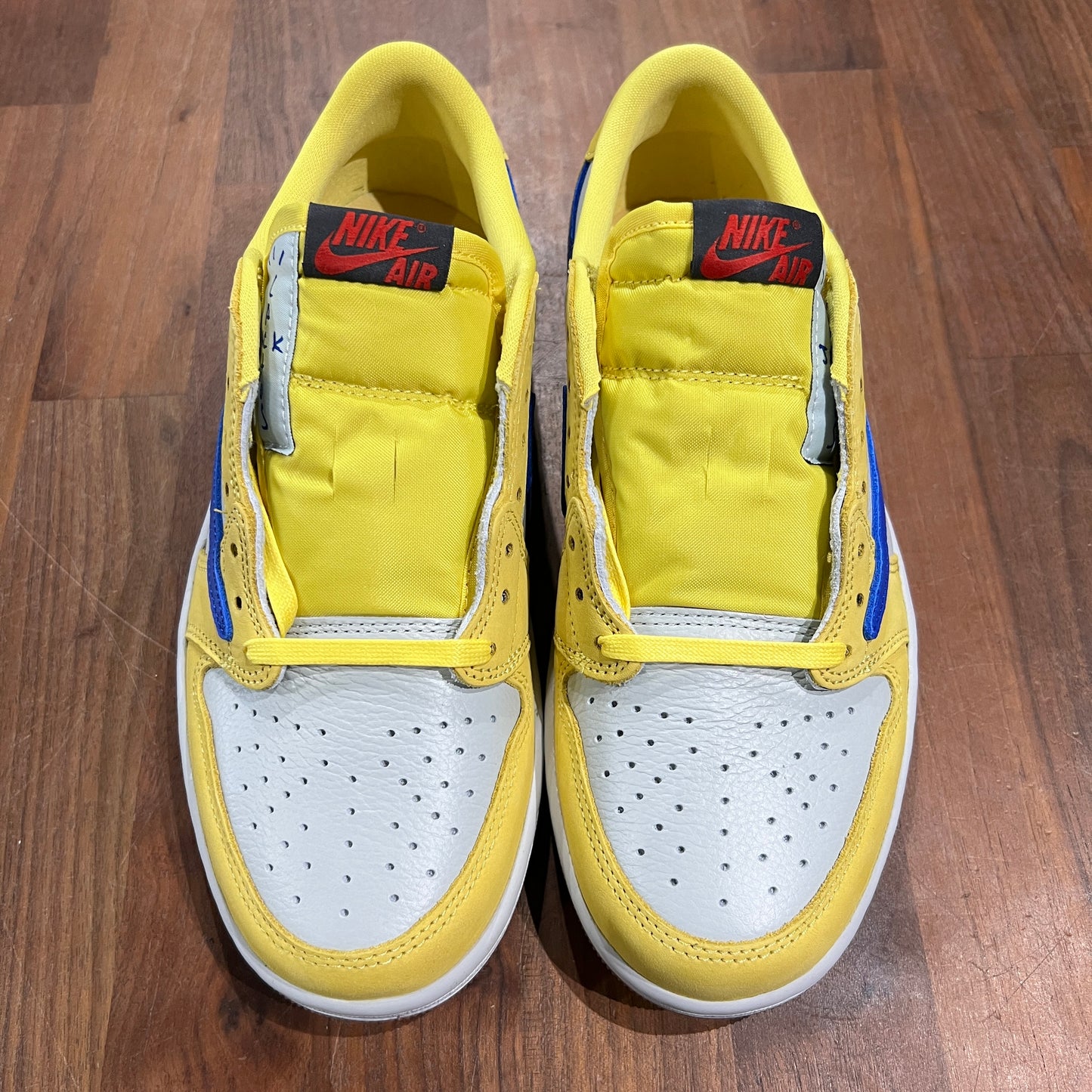 Jordan 1 Low Canary Size 7.5m / 9w NEW s13272