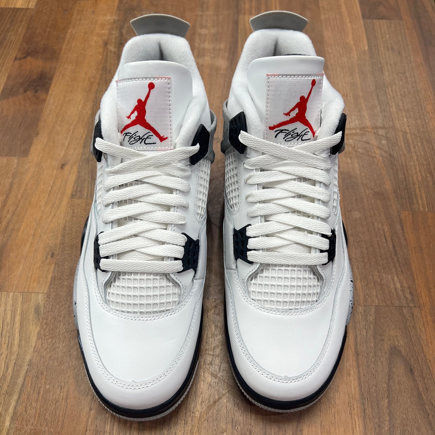 Jordan 4 White Cement (2025) Size 8 NEW s16193