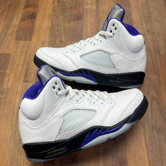 Jordan 5 Dark Concord Size 8.5 USED S16170