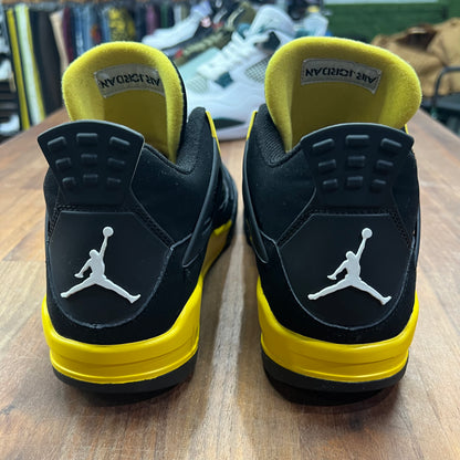 Jordan 4 Retro Thunder (2012) Size 8 USED S16166