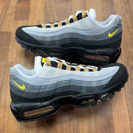 Nike Air Max 95 Icons Yellow Strike Size 12 NEW s16206