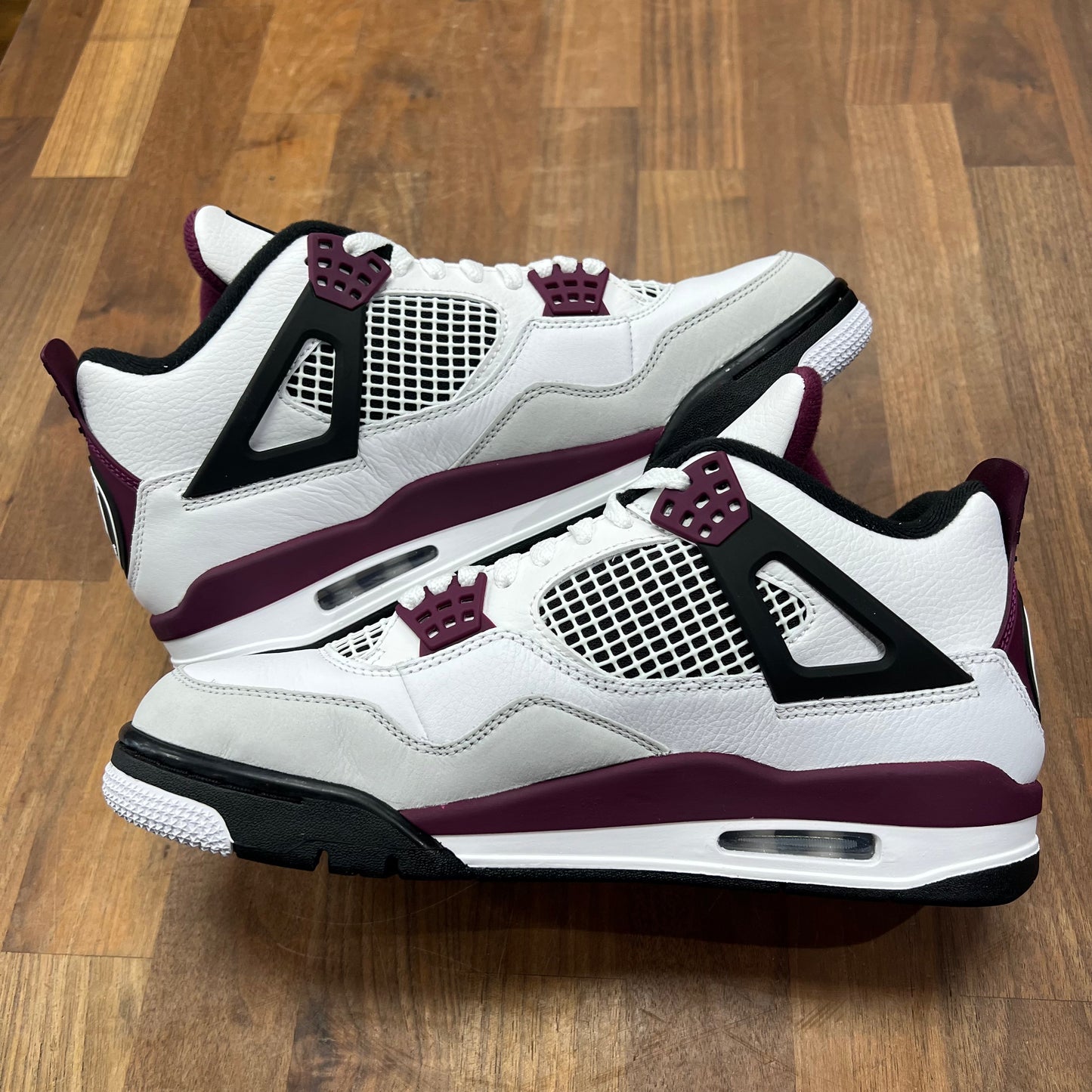 Jordan 4 Retro PSG Paris Saint-Germain Size 8.5 NEW S16124