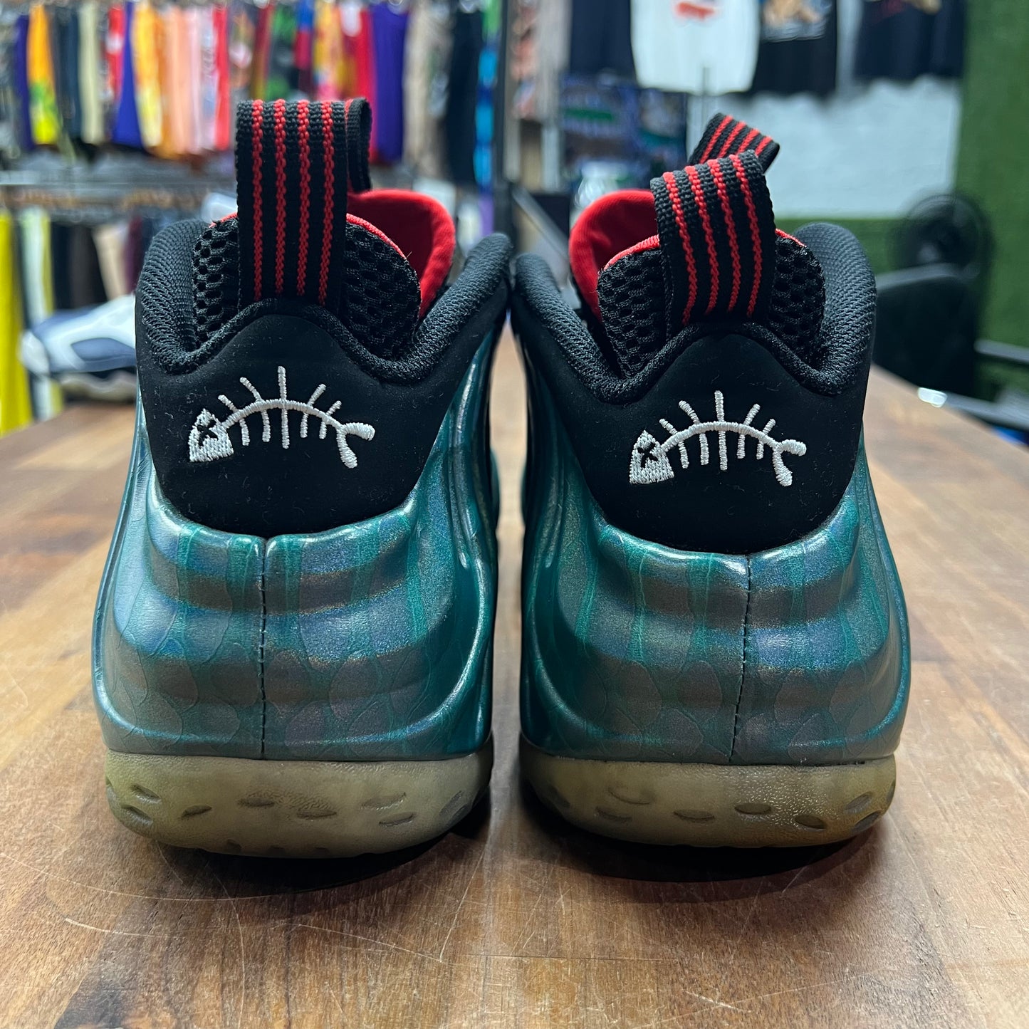 Nike Foamposite Gone Fishing Size 10.5 USED s16227