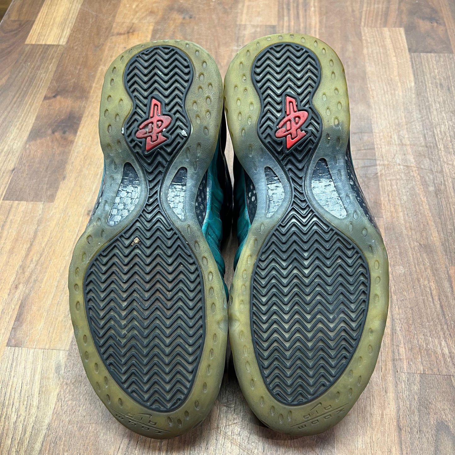Nike Foamposite Gone Fishing Size 10.5 USED s16227