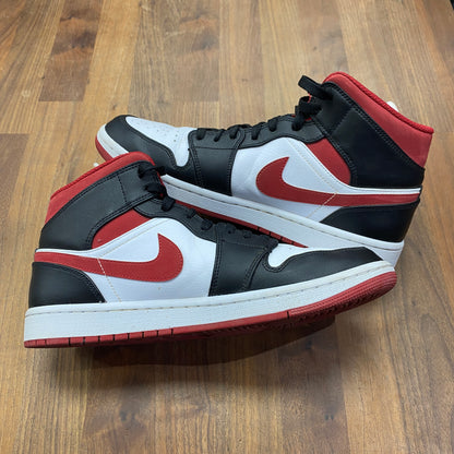 Jordan 1 mid Gym Red Black White Size 10 USED s14433