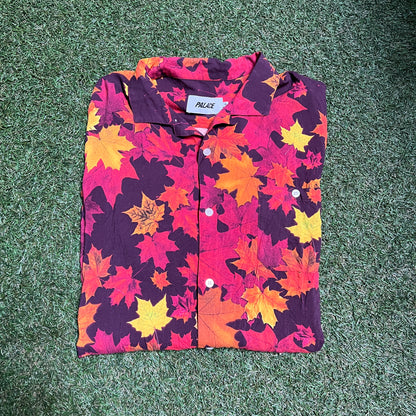 Palace allover print leaves button down Size XL USED x11475