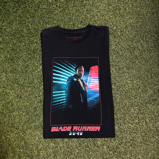 Blade Runner 2049 Black Tee Size Small USED v3765