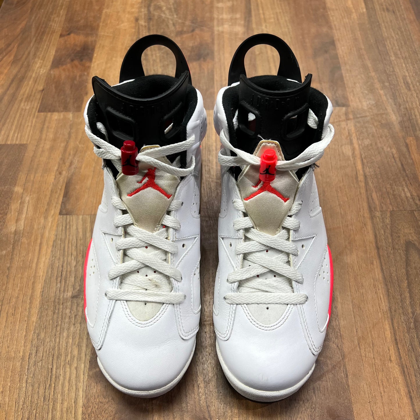Jordan 6 Infrared White 2014 Size 8 USED s16268
