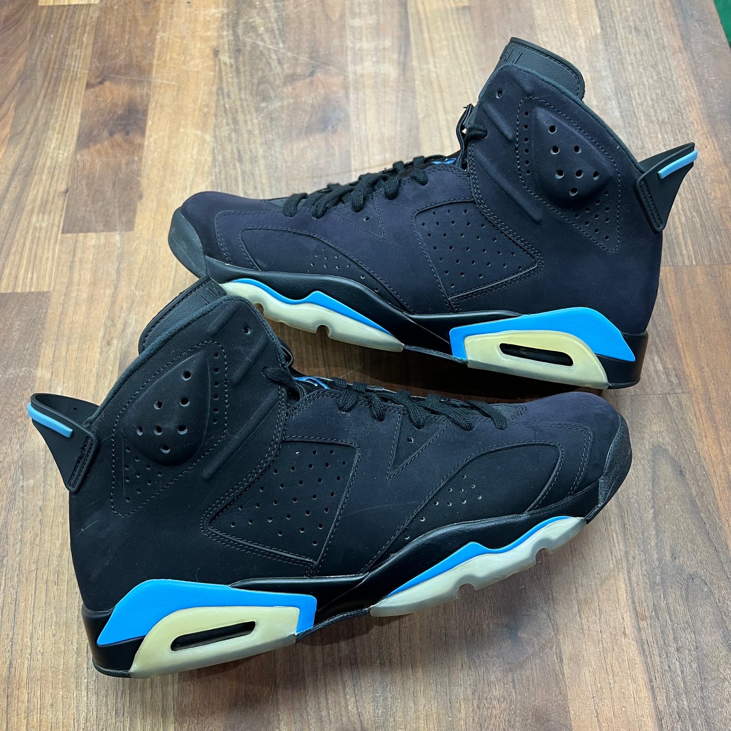 Jordan 6 UNC 2017 Size 11.5 USED s16097