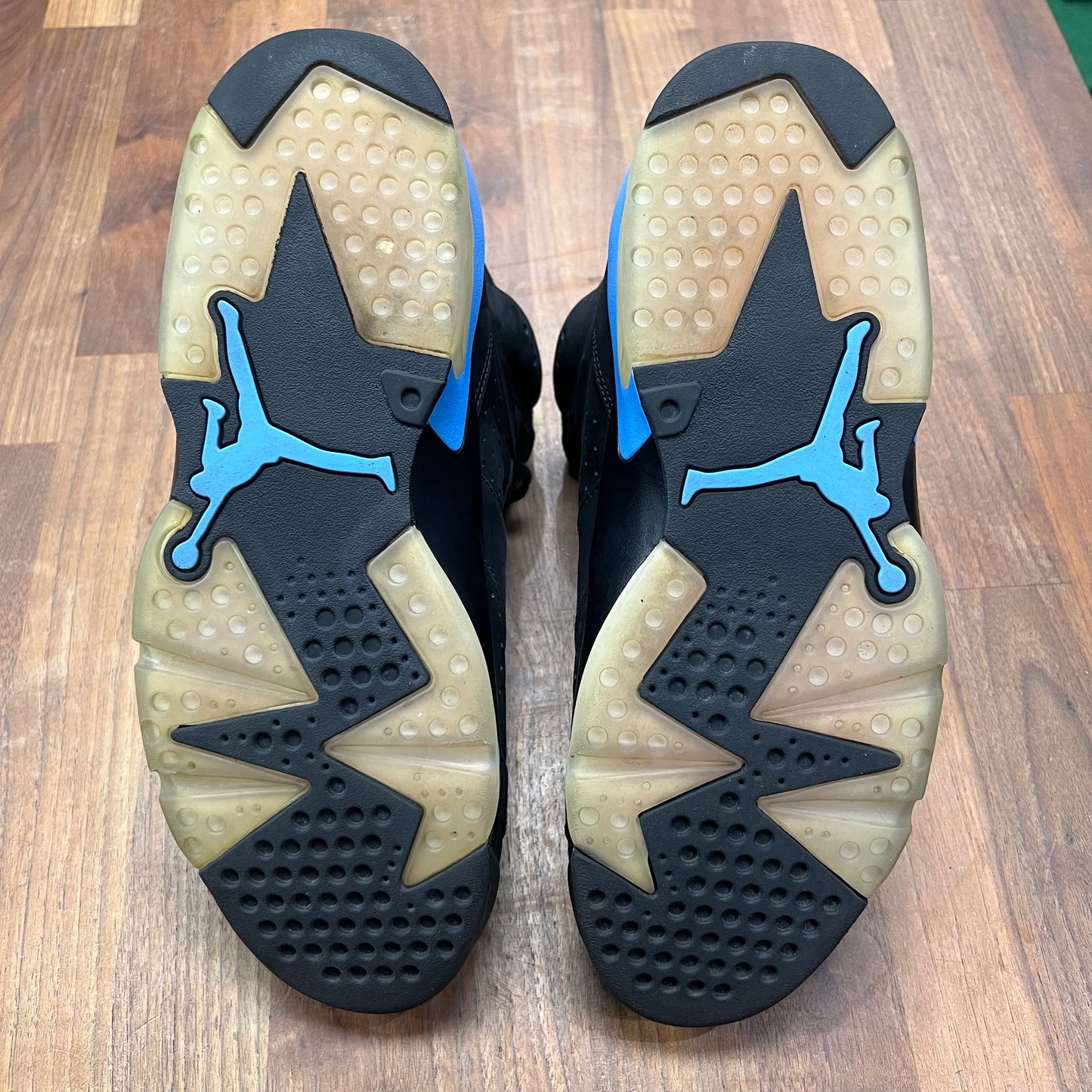Jordan 6 UNC 2017 Size 11.5 USED s16097