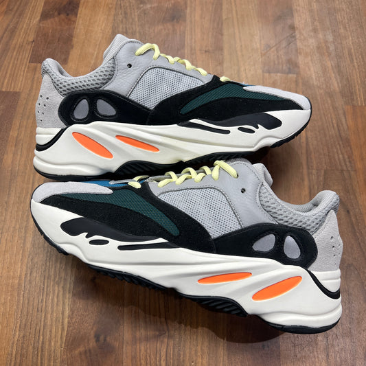 Yeezy Boost 700 Wave Runner Size 11 USED s14612