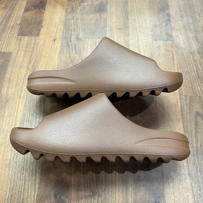 Yeezy Slide Flax Size 8 NEW s13701