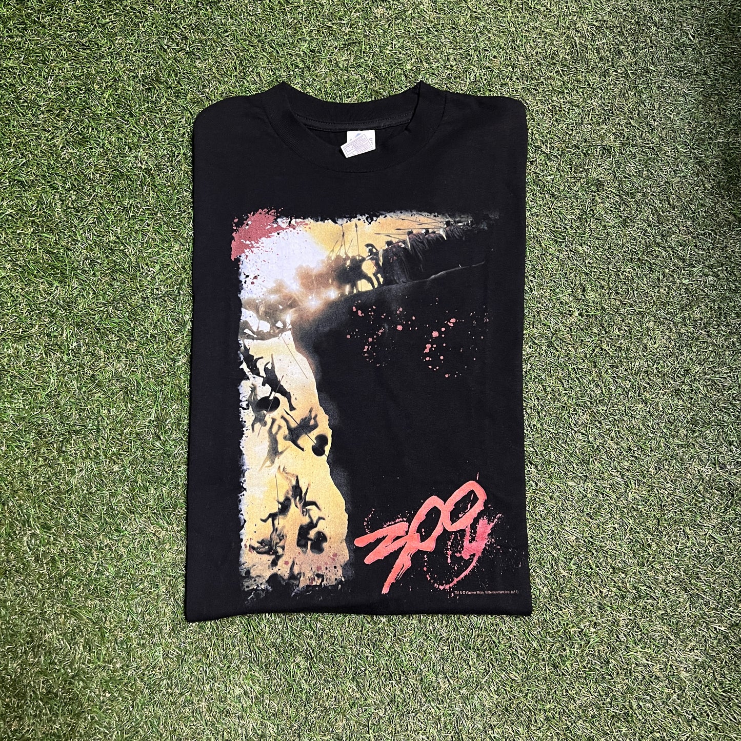 300 Movie Cliff scene Black Tee Size Medium USED v3531