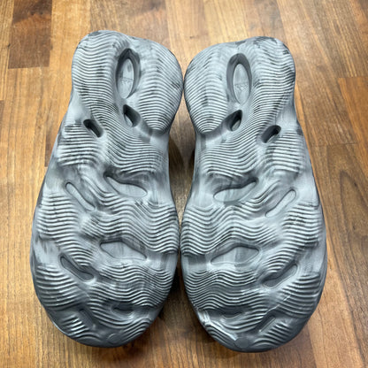 Yeezy Foam Runner MX Granite Size 11 New s16409