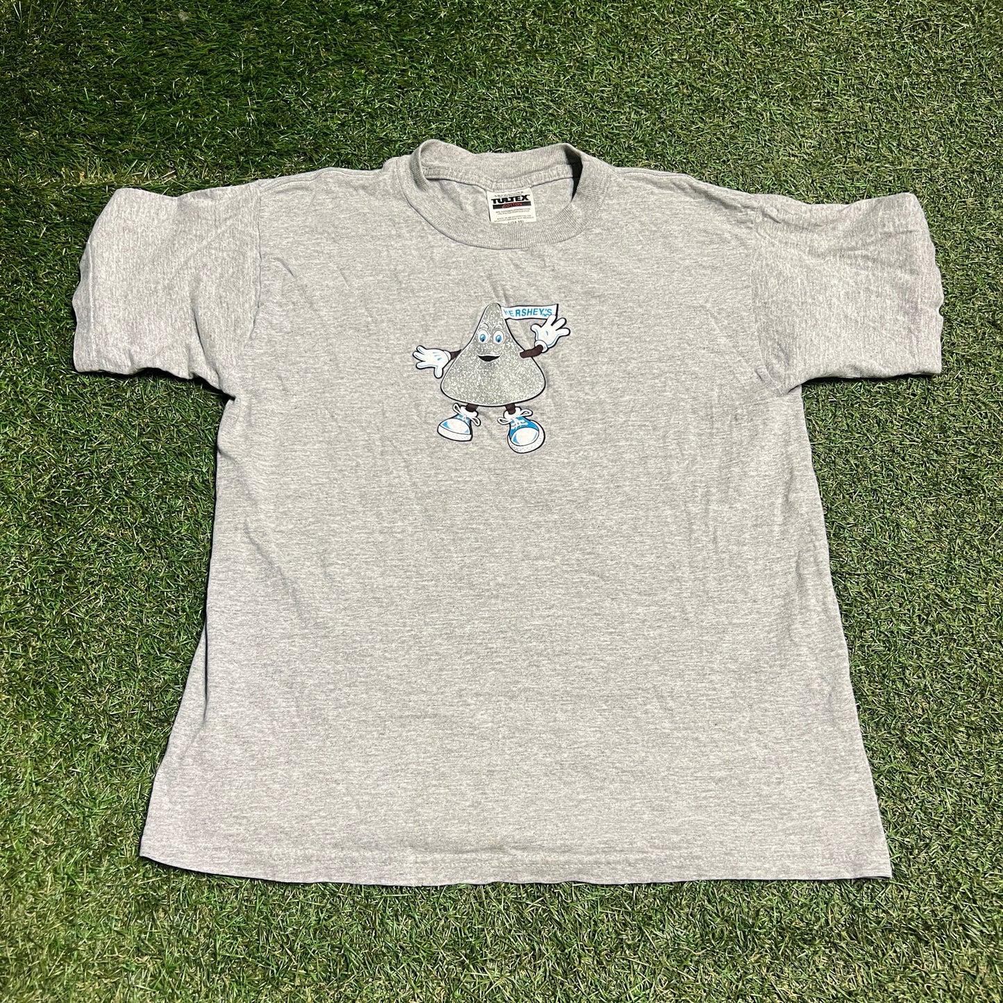 1990s Hersheys Kiss Gliter Grey Tee Size Large USED v15323