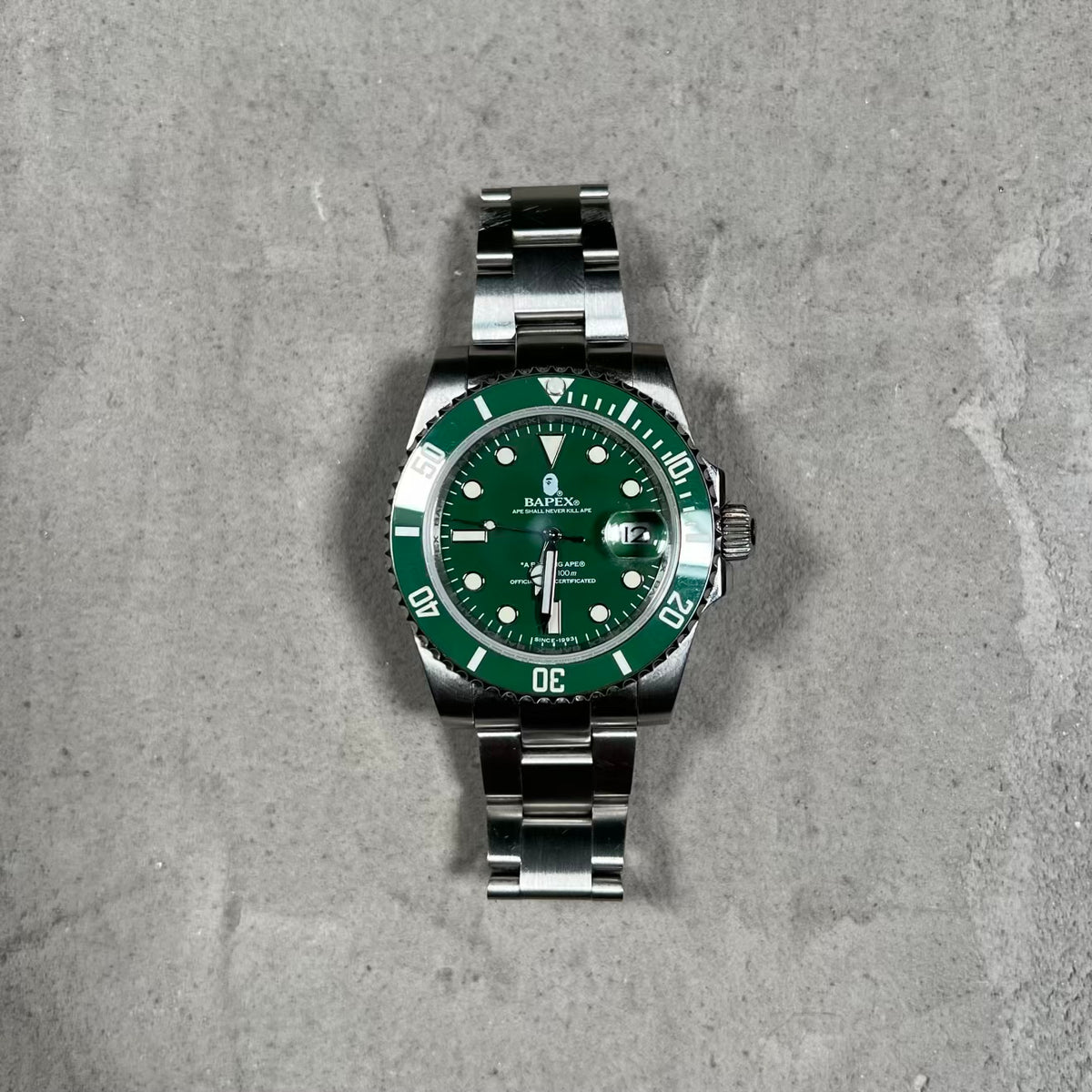 Bape Type 1 BapeX Hulf Silver/Green Watch USED x18996