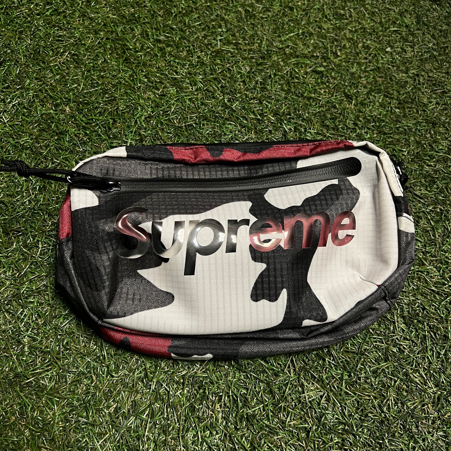 Supreme SS21 waist bag red camo NEW x11836