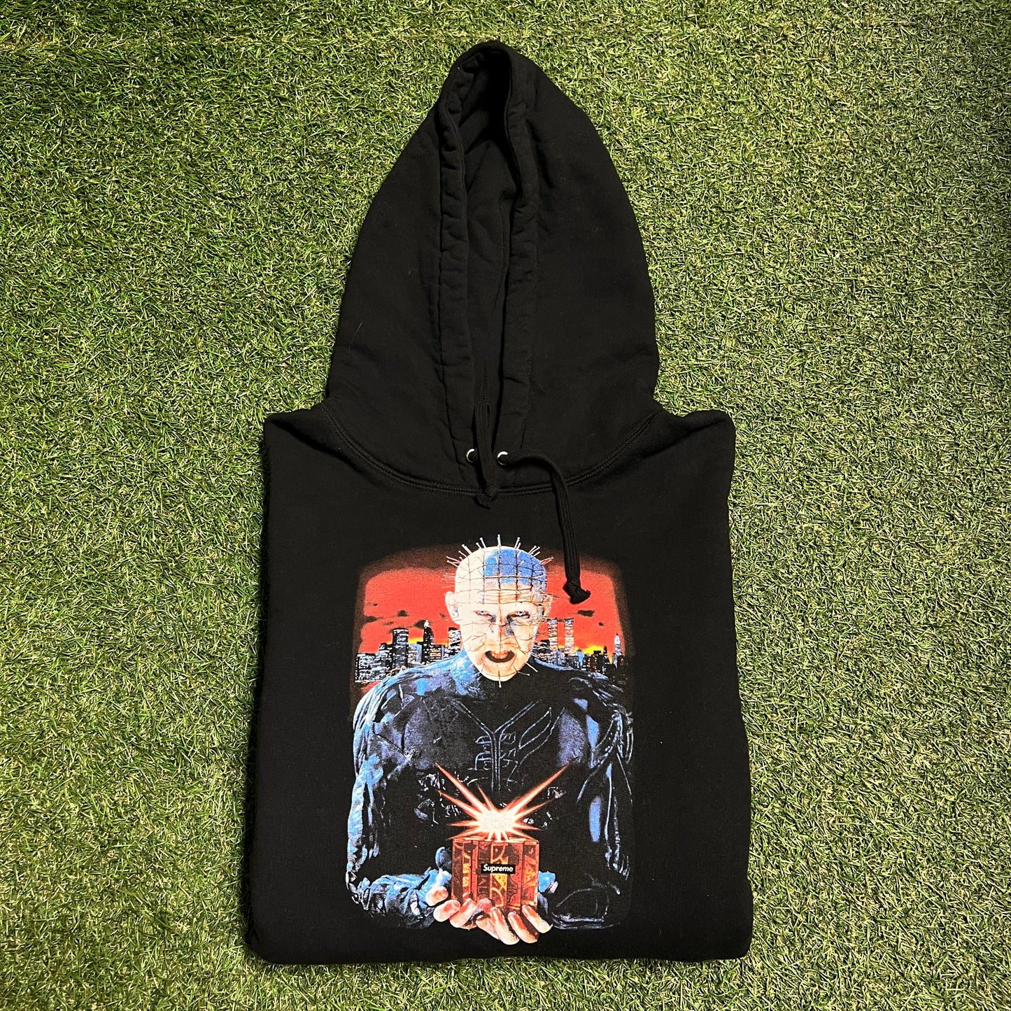 Supreme SS18 Hellraiser Hell on Earth Hooded Sweatshirt Size Large NEW x11833