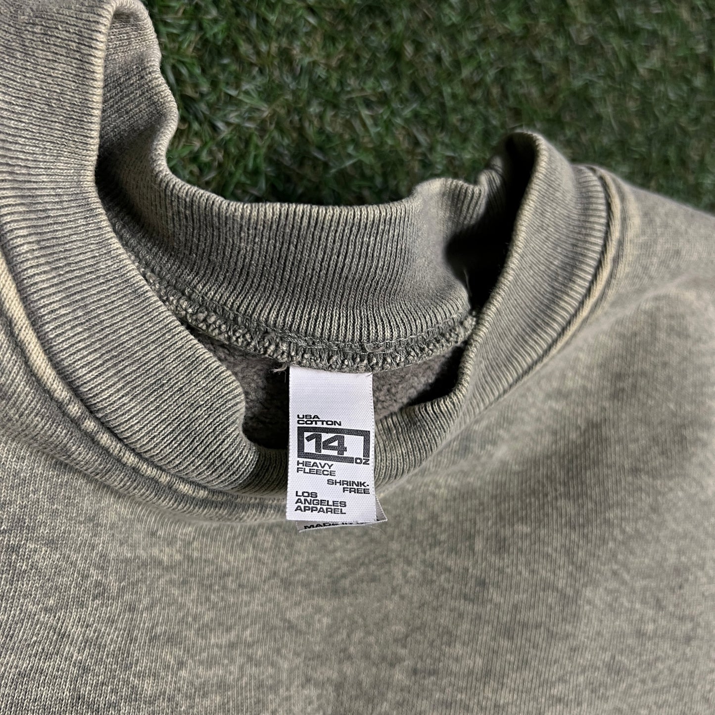 LAA 14oz crewneck green Size Small NEW x11823