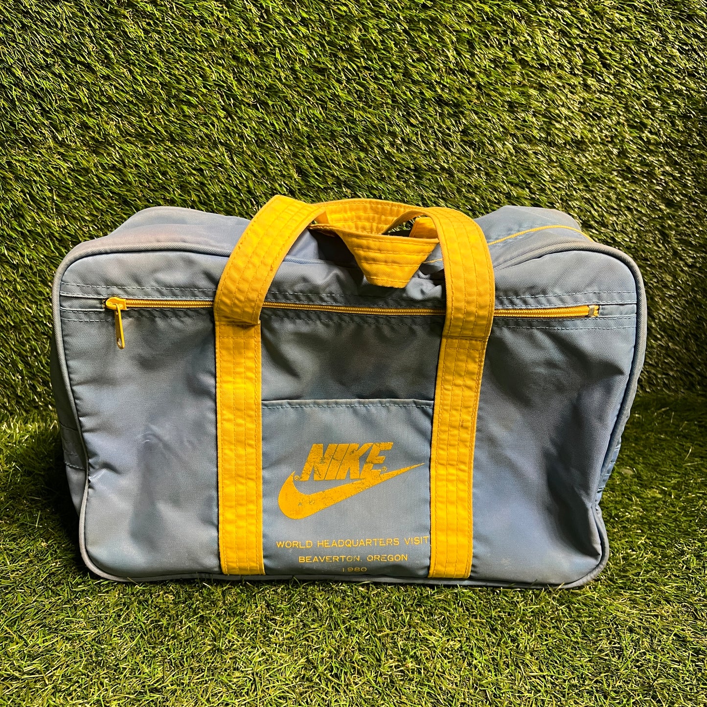 1980 Nike Headquarters Vist Blue/Yellow Mini Duffle Bag USED v15302