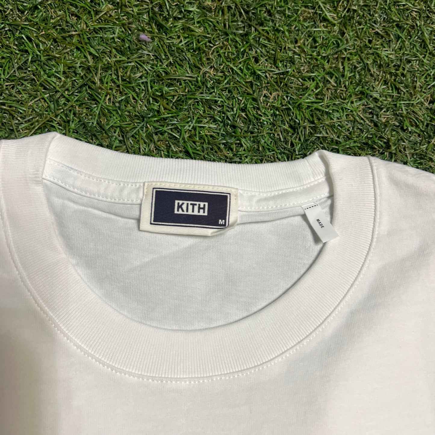 Kith Kithmas Scenic Logo Tee White Size Medium New x12876