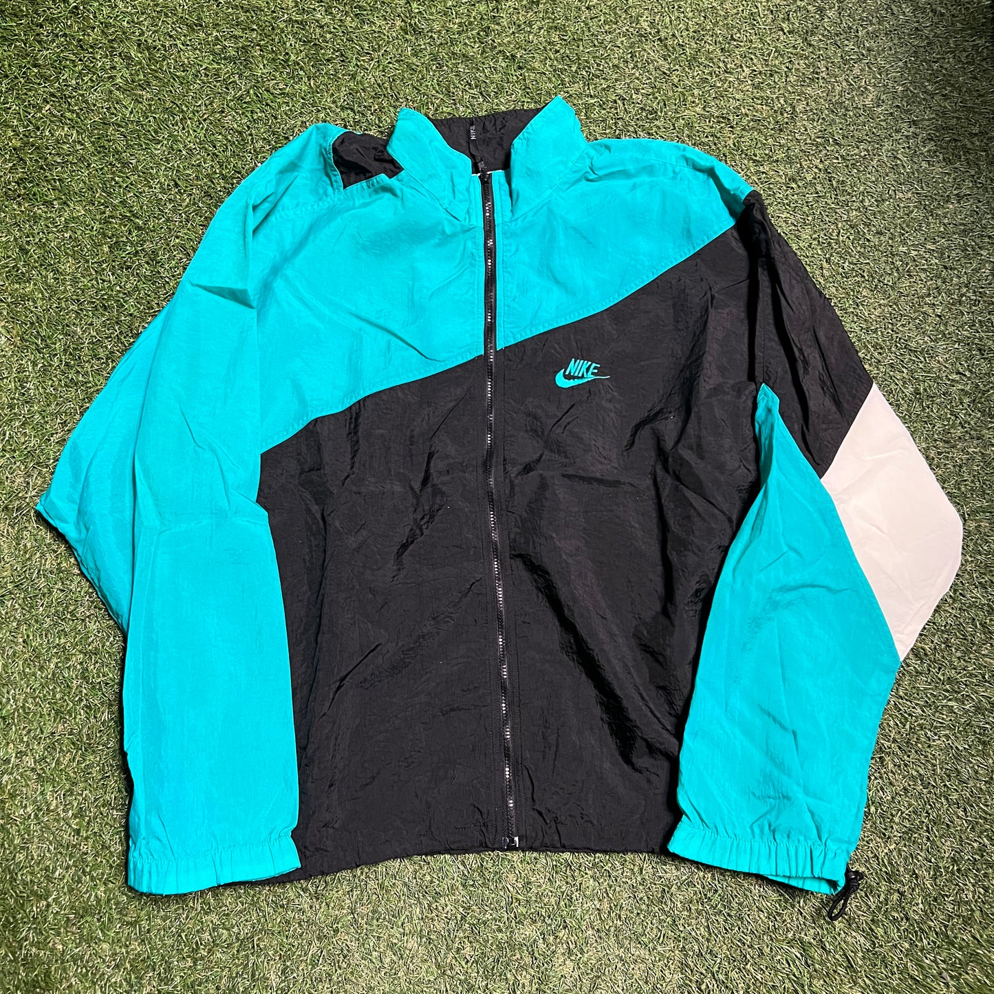 1990s Nike Teal Black WindBreaker Size Large USED v14339