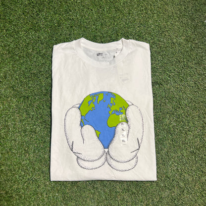 Kaws Uniqlo Peace for All White Tee Size XL NEW x11758